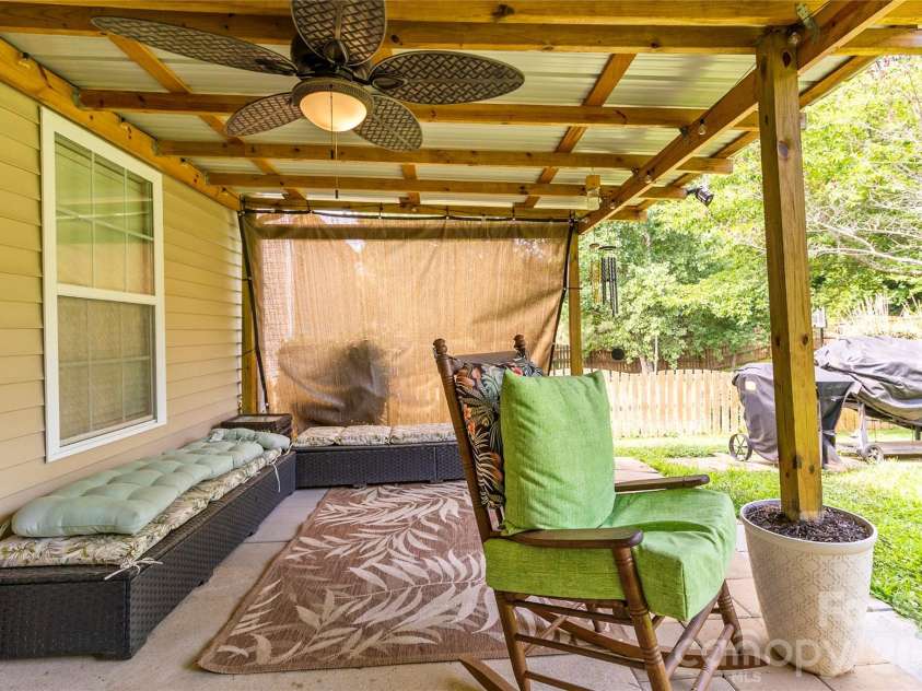 1143 Adirondak Drive, Gastonia, NC 28052.  MLS# CAR4396221, YatesRealty ID 32145. 