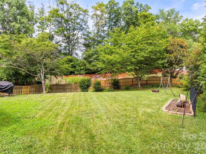 1143 Adirondak Drive, Gastonia, NC 28052.  MLS# CAR4396221, YatesRealty ID 32145. 