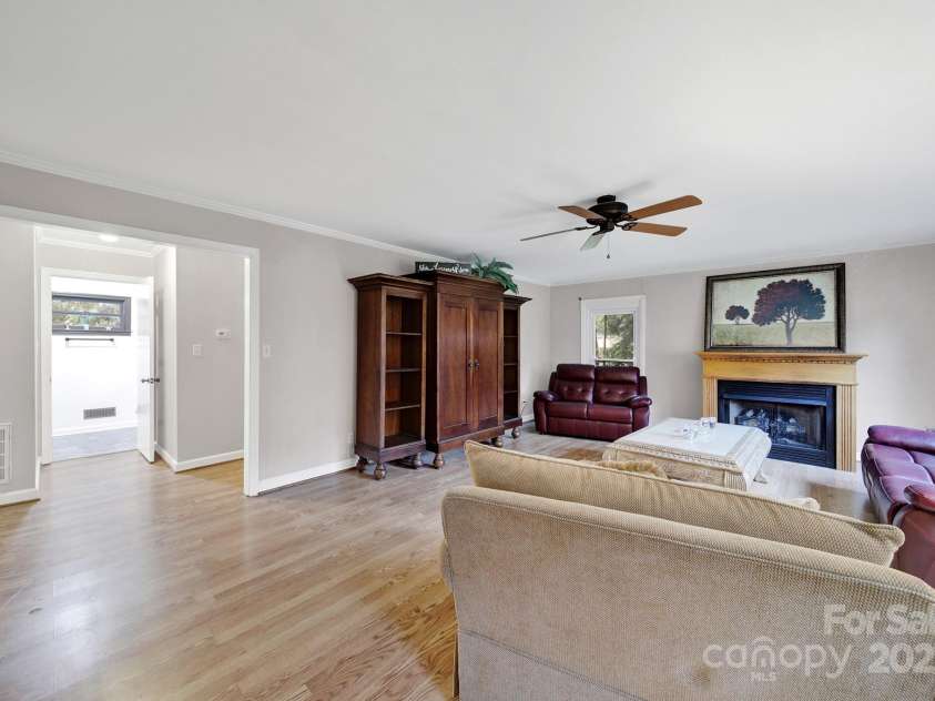 1239 Carlisle White Road, Chester, SC 29706.  MLS# CAR4291518, YatesRealty ID 32145. 