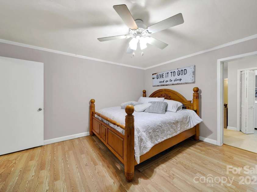 1239 Carlisle White Road, Chester, SC 29706.  MLS# CAR4291518, YatesRealty ID 32145. 