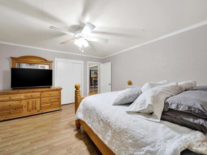 1239 Carlisle White Road, Chester, SC 29706.  MLS# CAR4291518, YatesRealty ID 32145. 