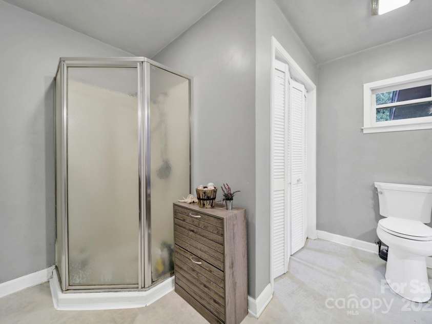 1239 Carlisle White Road, Chester, SC 29706.  MLS# CAR4291518, YatesRealty ID 32145. 