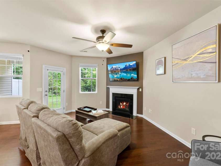 7424 Calhoun Falls Drive, Rock Hill, SC 29732.  MLS# CAR4290597, YatesRealty ID 32146. 