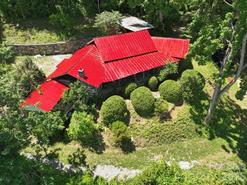 8709 Hwy 226A Highway, Little Switzerland, NC 28749.  MLS# CAR4396070, YatesRealty ID 32146. 