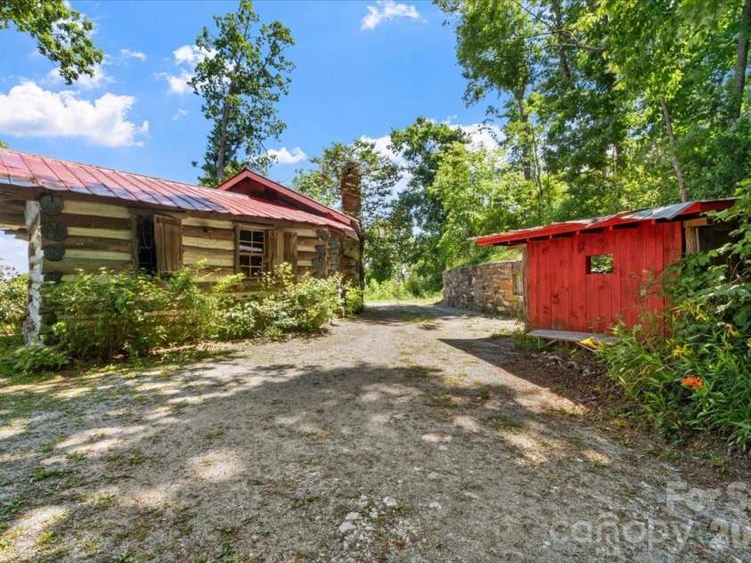 8709 Hwy 226A Highway, Little Switzerland, NC 28749.  MLS# CAR4396070, YatesRealty ID 32146. 
