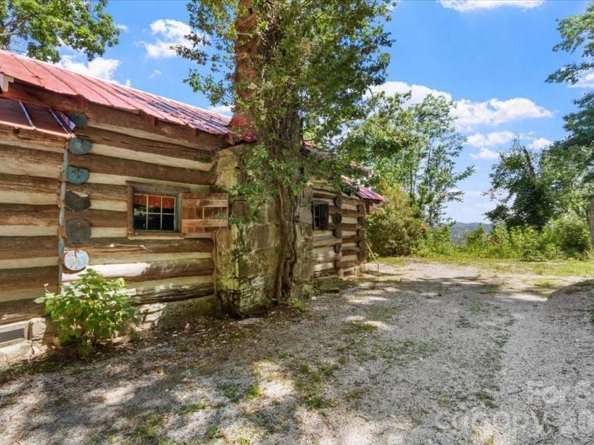 8709 Hwy 226A Highway, Little Switzerland, NC 28749.  MLS# CAR4396070, YatesRealty ID 32146. 