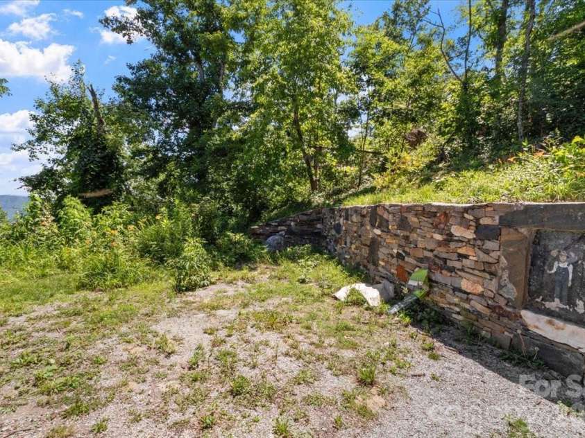 8709 Hwy 226A Highway, Little Switzerland, NC 28749.  MLS# CAR4396070, YatesRealty ID 32146. 