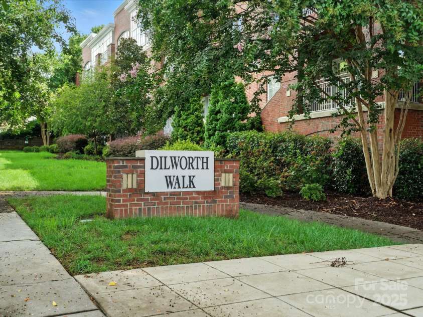 1829 Kenilworth Avenue, Charlotte, NC 28203.  MLS# CAR4270510, YatesRealty ID 32147. 