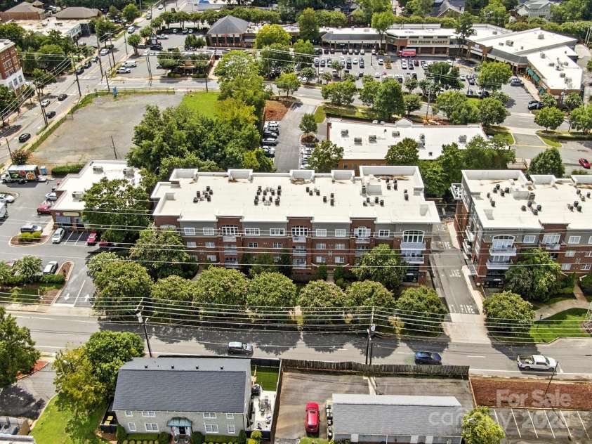 1829 Kenilworth Avenue, Charlotte, NC 28203.  MLS# CAR4270510, YatesRealty ID 32147. 