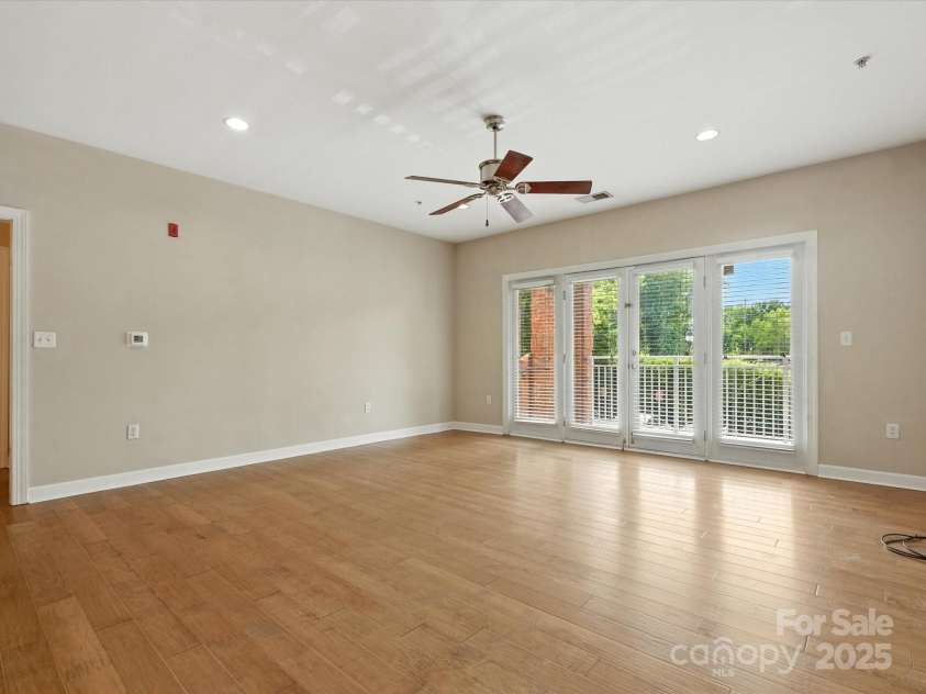 1829 Kenilworth Avenue, Charlotte, NC 28203.  MLS# CAR4270510, YatesRealty ID 32147. French doors to Patio