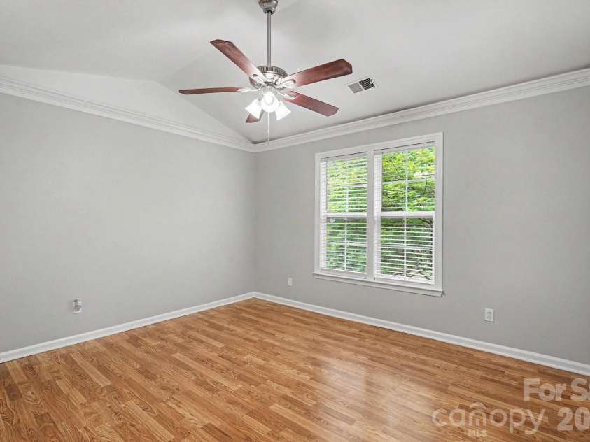 8904 Brown Oak Court, Charlotte, NC 28227.  MLS# CAR4393518, YatesRealty ID 32147. 