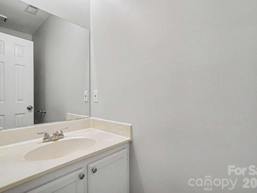 8904 Brown Oak Court, Charlotte, NC 28227.  MLS# CAR4393518, YatesRealty ID 32147. 