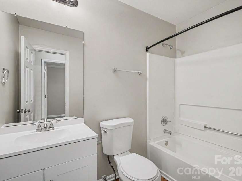 8904 Brown Oak Court, Charlotte, NC 28227.  MLS# CAR4393518, YatesRealty ID 32147. 