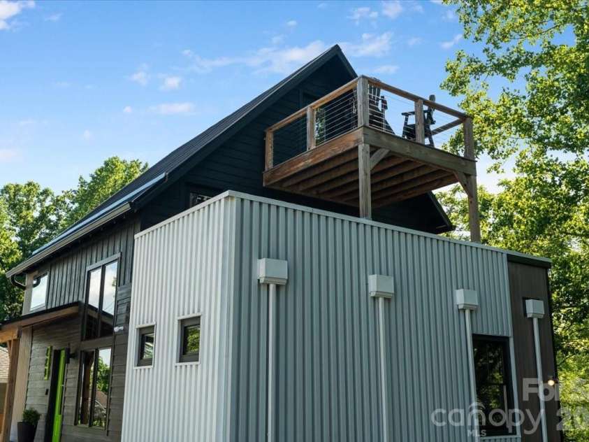 224 Rosenwald Lane, Brevard, NC 28712.  MLS# CAR4393533, YatesRealty ID 32148. 