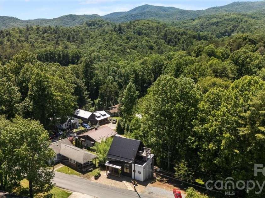 224 Rosenwald Lane, Brevard, NC 28712.  MLS# CAR4393533, YatesRealty ID 32148. 