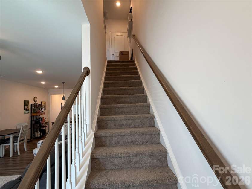 2125 24th Street Lane, Hickory, NC 28602.  MLS# CAR4391527, YatesRealty ID 32149. 