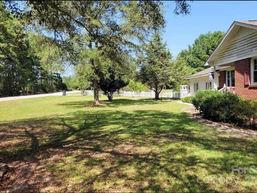 275 Ned Williams Road, Kershaw, SC 29067.  MLS# CAR4240472, YatesRealty ID 3215. 
