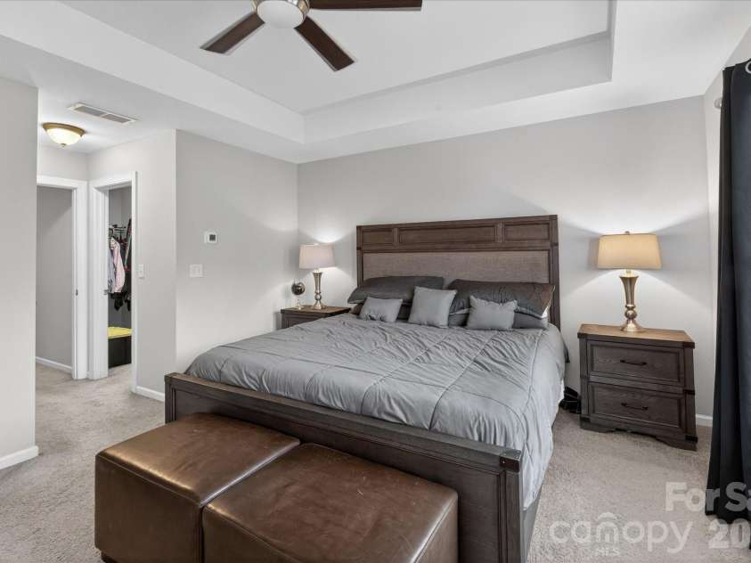 9419 Glenburn Lane, Charlotte, NC 28278.  MLS# CAR4352637, YatesRealty ID 3215. 