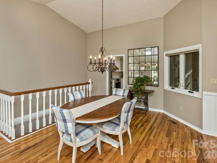 9 Ridge Terrace, Asheville, NC 28804.  MLS# CAR4394864, YatesRealty ID 32150. STAIRWAY TO LOWER LEVEL
