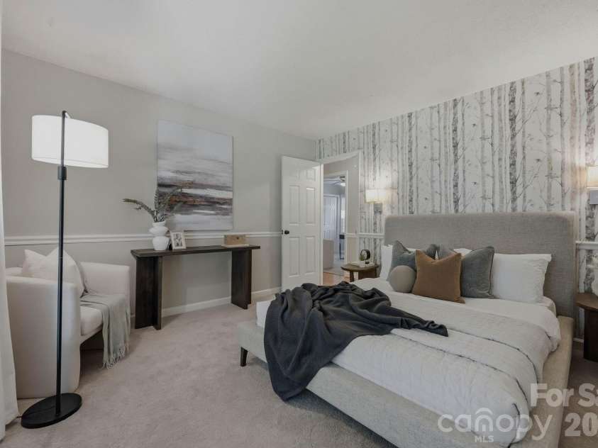 6109 Kingstree Drive, Charlotte, NC 28210.  MLS# CAR4391098, YatesRealty ID 32151. Bedroom 2