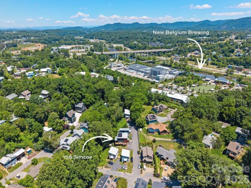 158 Simcoe Street, Asheville, NC 28806.  MLS# CAR4393424, YatesRealty ID 32152. 