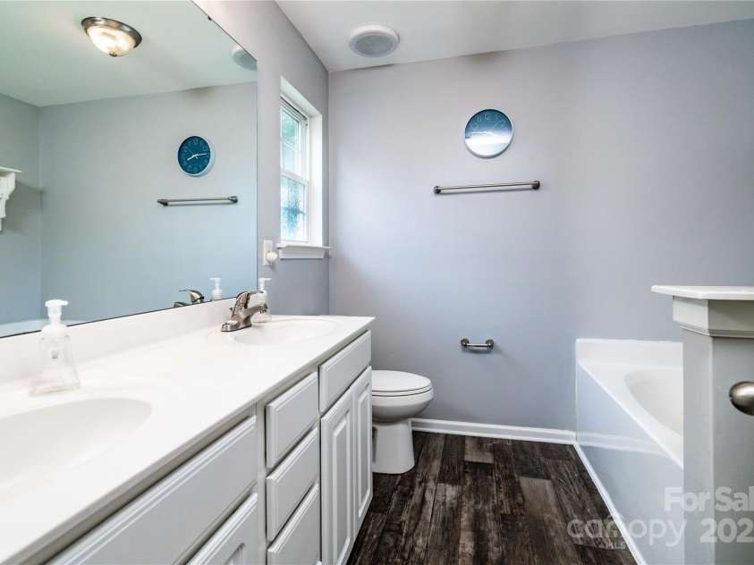457 Laurel Fork Drive, Fort Mill, SC 29715.  MLS# CAR4288874, YatesRealty ID 32152. 