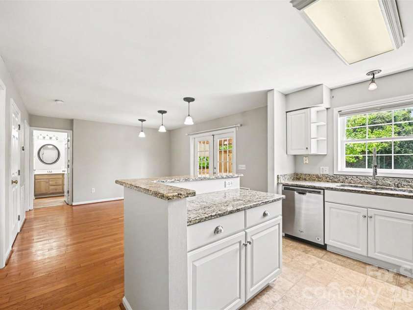 113 Heather Glen Lane, Belmont, NC 28012.  MLS# CAR4389922, YatesRealty ID 32153. 