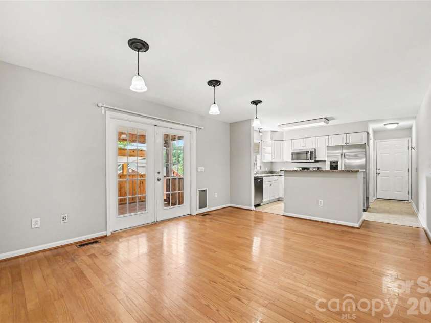 113 Heather Glen Lane, Belmont, NC 28012.  MLS# CAR4389922, YatesRealty ID 32153. Dining Area