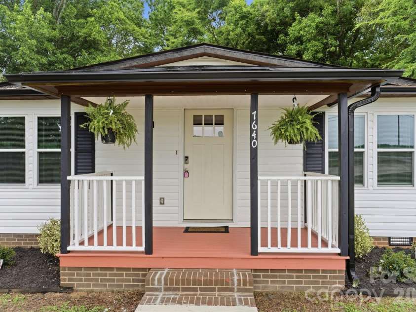 7640 Nc 152 Highway, Mooresville, NC 28115.  MLS# CAR4391524, YatesRealty ID 32154. 