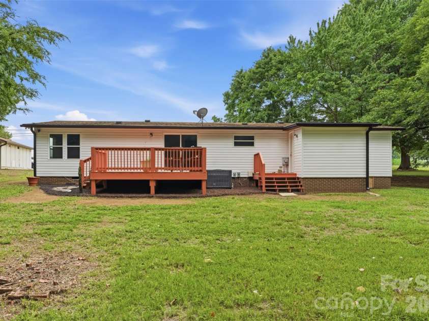 7640 Nc 152 Highway, Mooresville, NC 28115.  MLS# CAR4391524, YatesRealty ID 32154. 