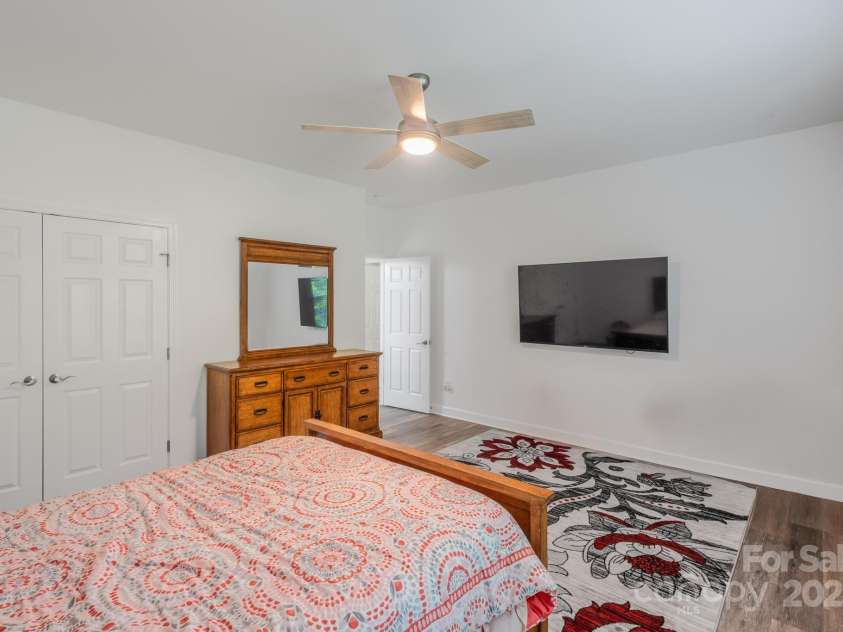 152 Postell Drive, Statesville, NC 28625.  MLS# CAR4291708, YatesRealty ID 32155. 