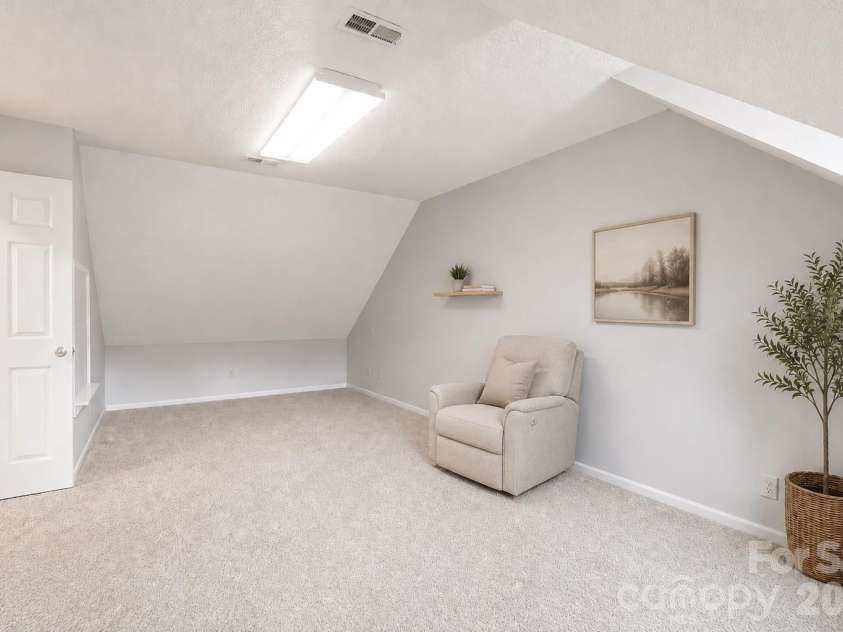 618 Tryon Place, Gastonia, NC 28054.  MLS# CAR4392870, YatesRealty ID 32155. 