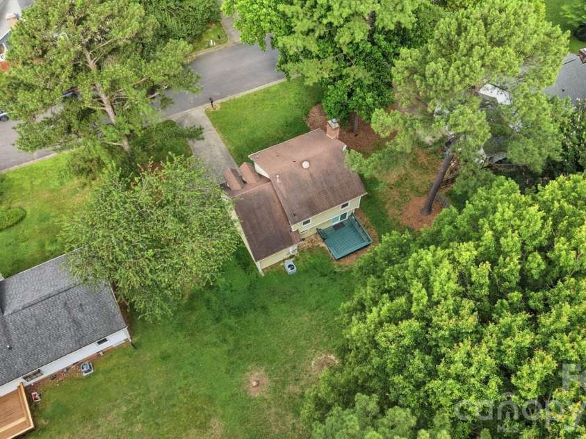 618 Tryon Place, Gastonia, NC 28054.  MLS# CAR4392870, YatesRealty ID 32155. 