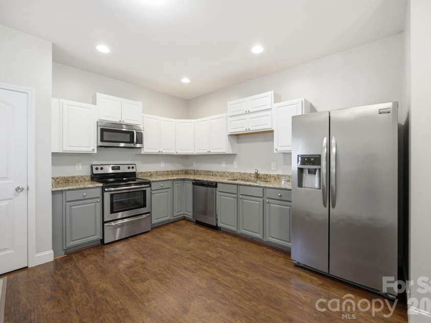 3953 Will Proctor Street, Denver, NC 28037.  MLS# CAR4394356, YatesRealty ID 32156. Kitchen