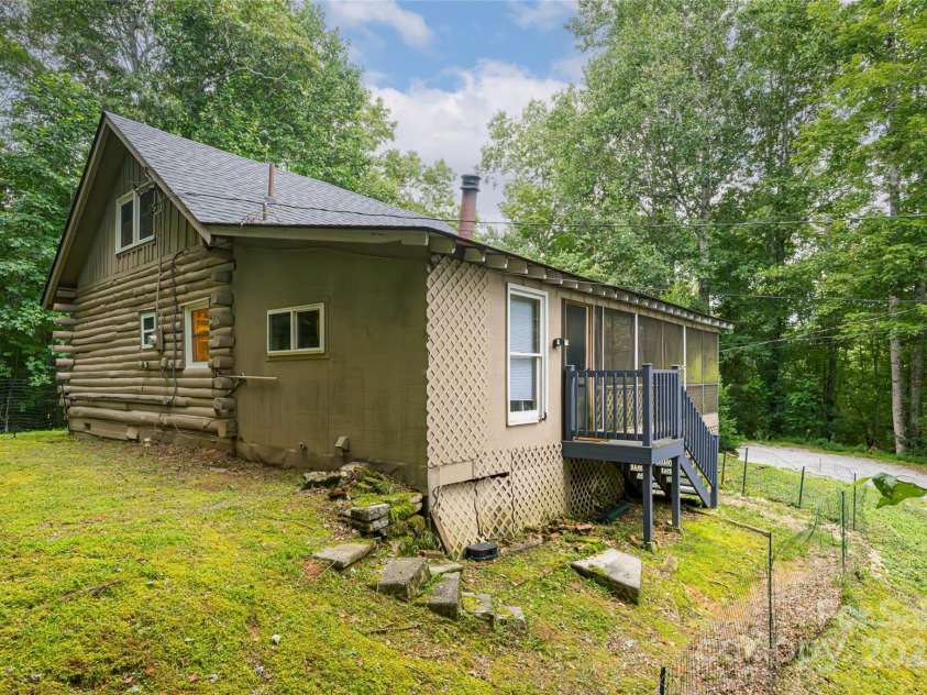 49 & 51 Mayapple Lane, Brevard, NC 28712.  MLS# CAR4288314, YatesRealty ID 32158. 