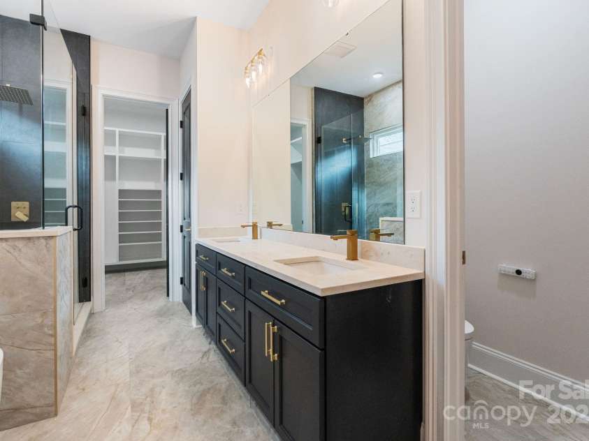 3204 Chancellor Lane, Monroe, NC 28110.  MLS# CAR4292011, YatesRealty ID 3216. Primary Bath