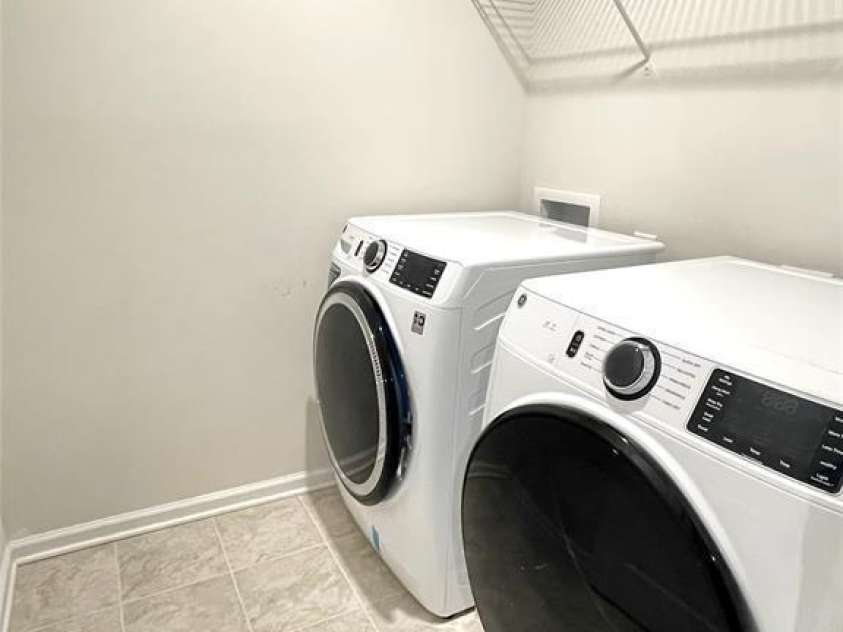 14051 Martin hill Way, Charlotte, NC 28277.  MLS# CAR4378457, YatesRealty ID 32160. Laundry room upperfloor
