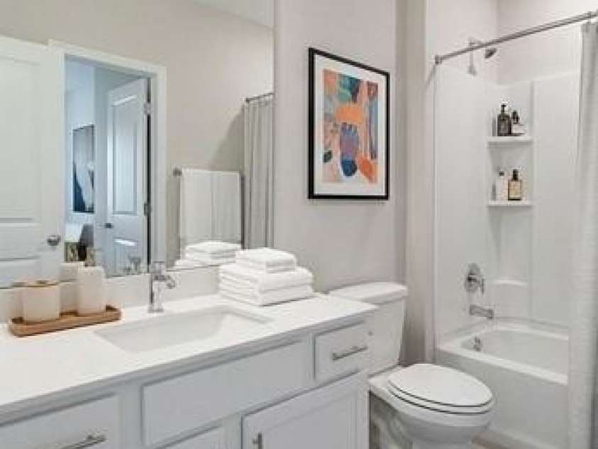 14051 Martin hill Way, Charlotte, NC 28277.  MLS# CAR4378457, YatesRealty ID 32160. Virtual Bathroom 