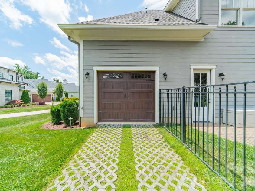 317 Cape August Place, Belmont, NC 28012.  MLS# CAR4392909, YatesRealty ID 32161. 
