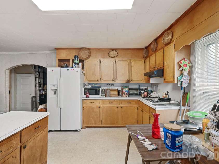 106 Main Street, Granite Falls, NC 28630.  MLS# CAR4393663, YatesRealty ID 32162. 