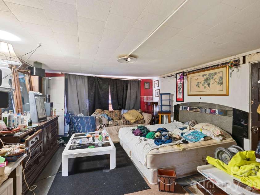 106 Main Street, Granite Falls, NC 28630.  MLS# CAR4393663, YatesRealty ID 32162. 