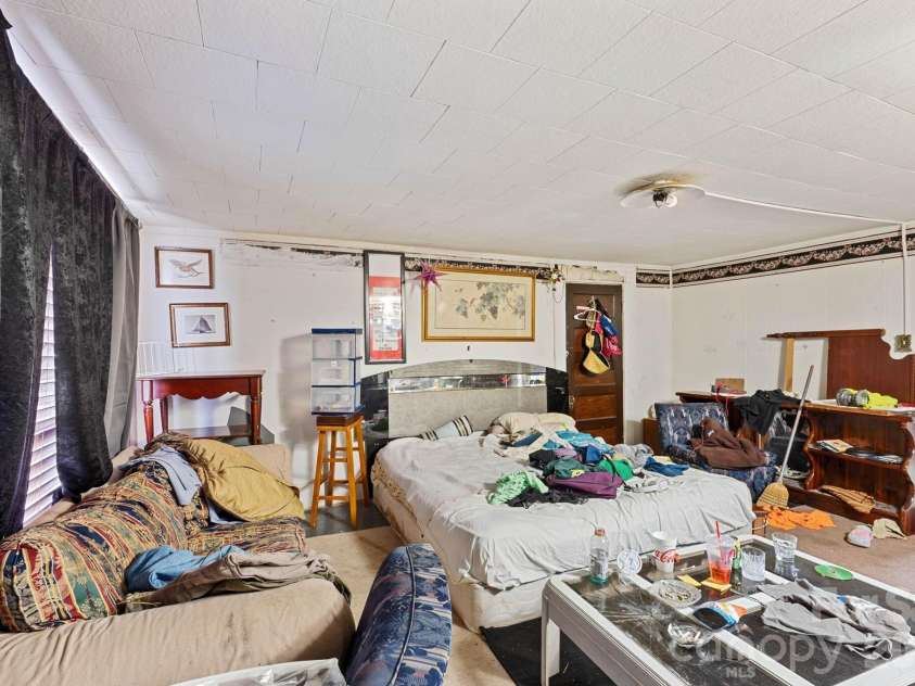 106 Main Street, Granite Falls, NC 28630.  MLS# CAR4393663, YatesRealty ID 32162. 