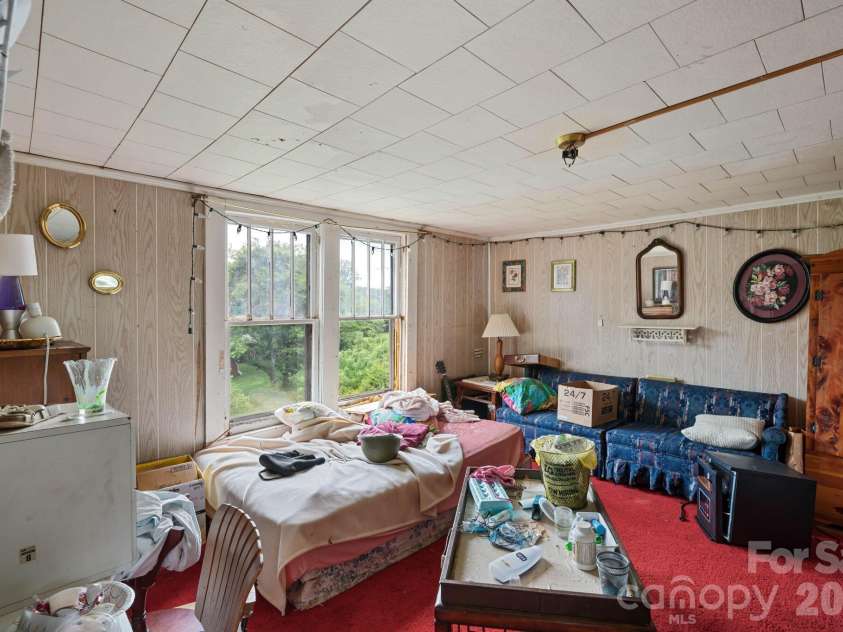 106 Main Street, Granite Falls, NC 28630.  MLS# CAR4393663, YatesRealty ID 32162. 