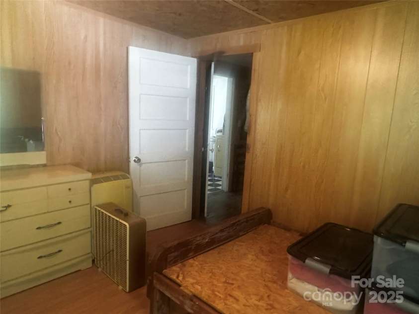 8485 Hwy 197 Highway, Green Mountain, NC 28740.  MLS# CAR4292504, YatesRealty ID 32162. 