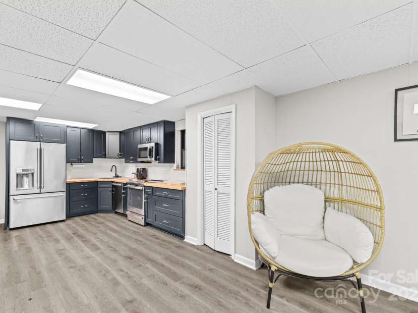 108 Maehill Place, Lenoir, NC 28645.  MLS# CAR4290950, YatesRealty ID 32163. 