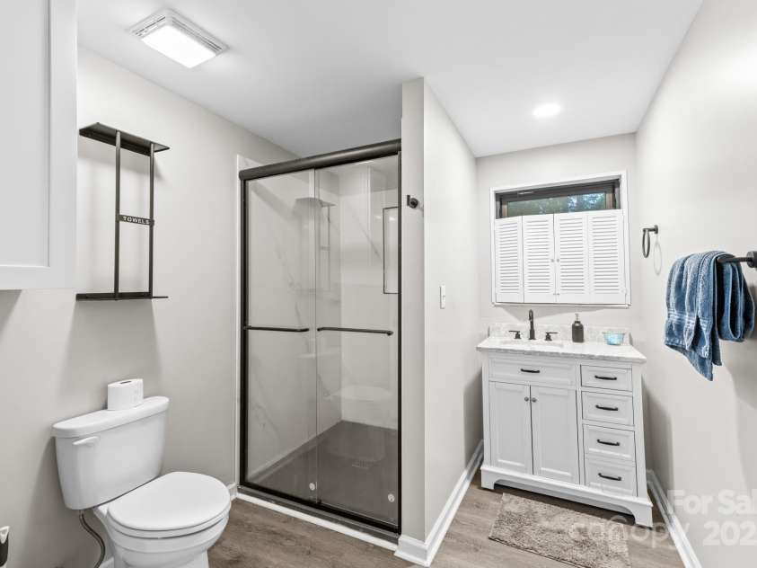 108 Maehill Place, Lenoir, NC 28645.  MLS# CAR4290950, YatesRealty ID 32163. 