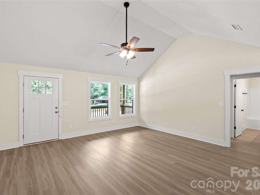 1433 Mack Drive, McConnells, SC 29726.  MLS# CAR4394617, YatesRealty ID 32163. 
