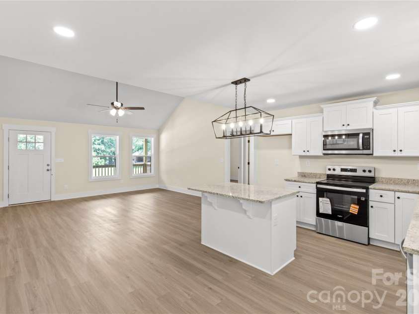 1433 Mack Drive, McConnells, SC 29726.  MLS# CAR4394617, YatesRealty ID 32163. 