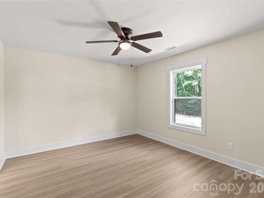 1433 Mack Drive, McConnells, SC 29726.  MLS# CAR4394617, YatesRealty ID 32163. 