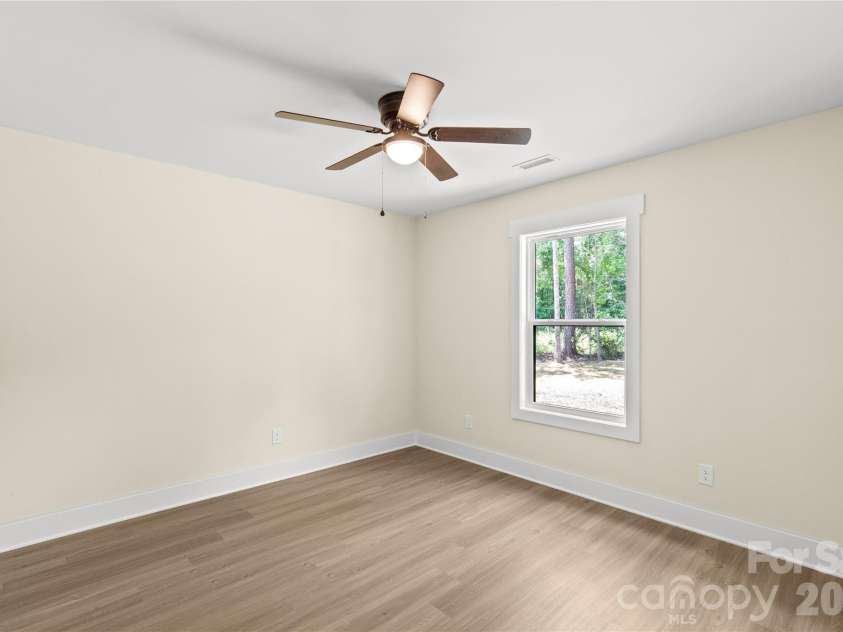 1433 Mack Drive, McConnells, SC 29726.  MLS# CAR4394617, YatesRealty ID 32163. 